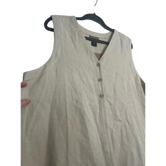 NWT Eileen Fisher Tan Silk Viscose Button Front Sleeveless Vest Sz M/L - Picture 2 of 6